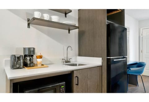 Studio 6 Waco, TX - Downtown - Baylor Hotel in Waco