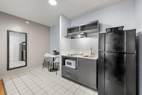 Studio 6 Roswell, GA - Atlanta Hotel in Roswell