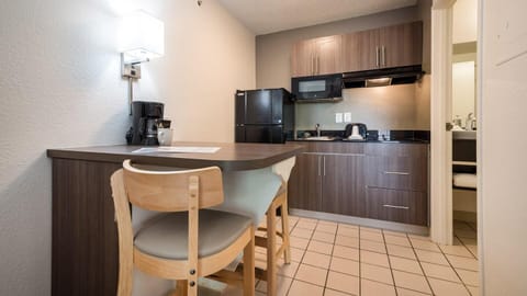 Studio 6 Roswell, GA - Atlanta Hotel in Roswell