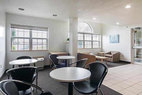 Motel 6 Sycamore, IL Hotel in DeKalb