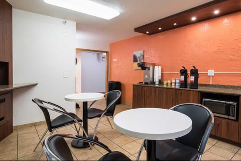 Motel 6 Naperville, IL Hotel in Naperville