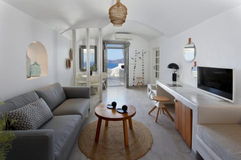 Filotera Suites Hotel in Oia