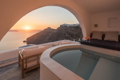 Homeric Poems Apartment hotel in Thera