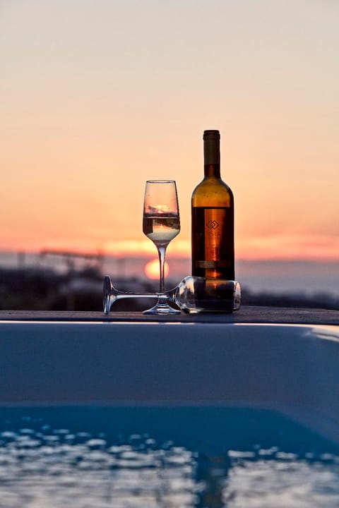 Elysian Santorini Resort in Santorini