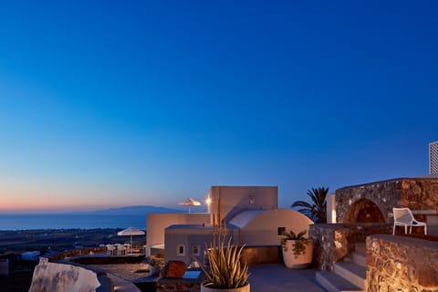 Elysian Santorini Resort in Santorini