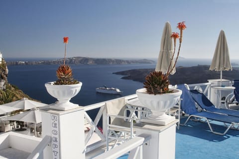 Kafieris Blue Santorini Hotel in Thera