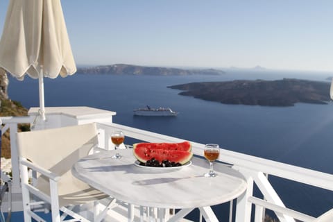 Kafieris Blue Santorini Hotel in Thera