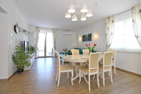 Elegant villa with private pool in Bale Resort in Istria County