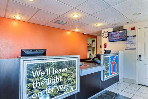 Motel 6 Pinole, CA Hotel in Hercules
