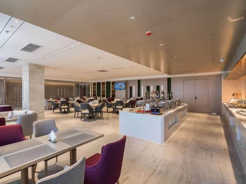 Lavande Hotel Beijing Yungang Aerospace Talent Home Hotel in Beijing