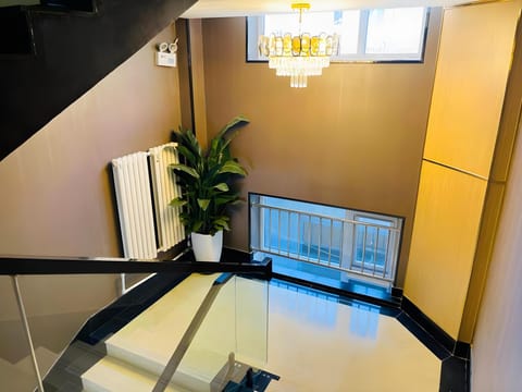 IU Hotel Beijing Daxing Huangcun Joy City Hotel in Beijing