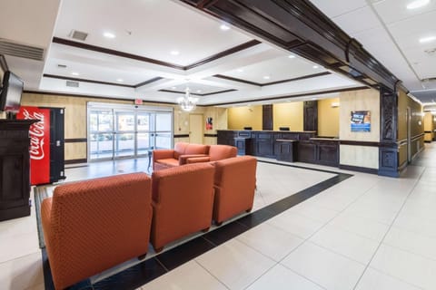 Shared lounge/TV area