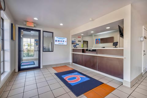 Motel 6 Bryan, TX - College Station Hotel in Bryan