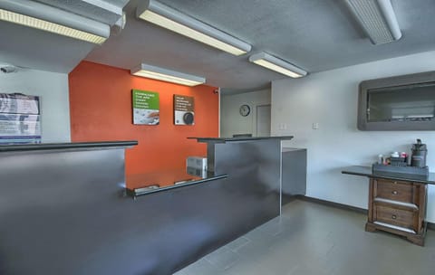 Shared lounge/TV area