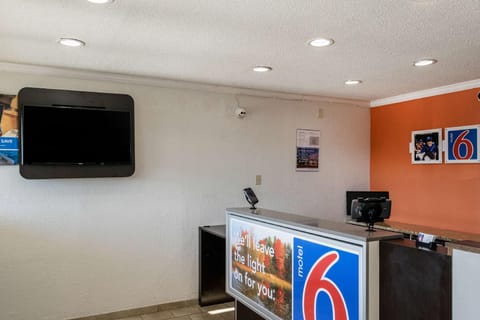 Motel 6 Florence, KY - Cincinnati Airport Hotel in Florence