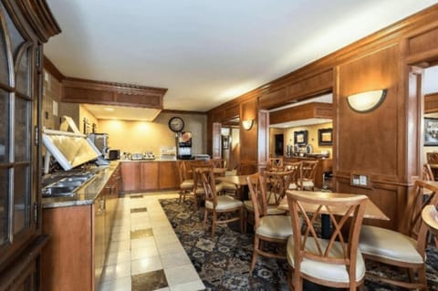 Studio 6  Suites Tupelo, MS - North Hotel in Tupelo