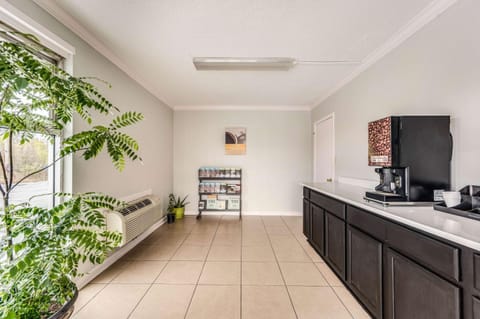 Motel 6 Tupelo, MS - Downtown Hotel in Tupelo