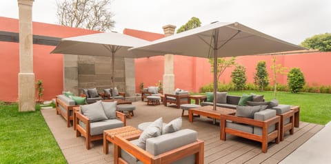 Bar/lounge