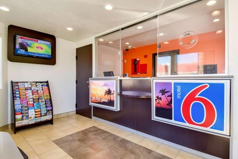Shared lounge/TV area