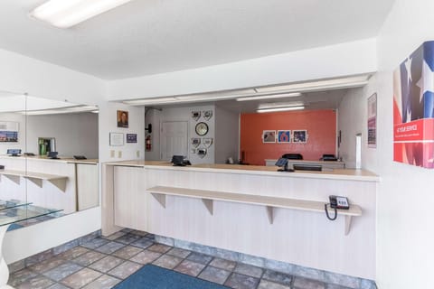 Motel 6 Pensacola, FL - Airport West Hotel in Pensacola