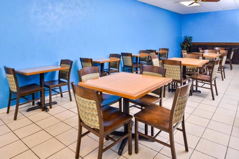 Americas Best Value Inn Clute Lake Jackson Motel in Lake Jackson