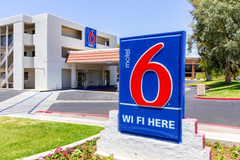 Motel 6 Tempe, AZ – Phoenix Airport – Priest Dr Hotel in Tempe