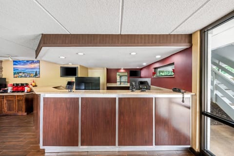 Econo Lodge Hickory Hotel in Hickory