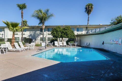 Ramada by Wyndham Merced Hotel in Merced