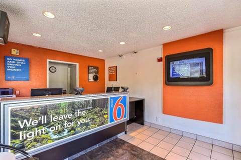 Motel 6 Pleasanton, CA Hotel in Pleasanton