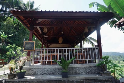 Medukuh Point Hill Hotel in Sidemen