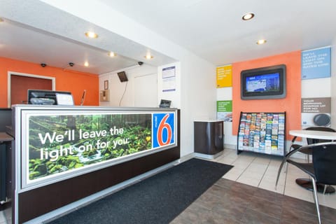Motel 6 Sacramento, CA - Downtown Hotel in Sacramento