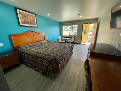 Travelers Inn Hotel in Castro Valley