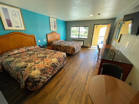 Travelers Inn Hotel in Castro Valley