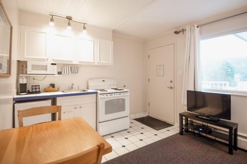 Buccaneer Inn Hotel in Nanaimo