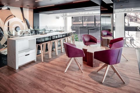 YOTEL San Francisco Hotel in San Francisco