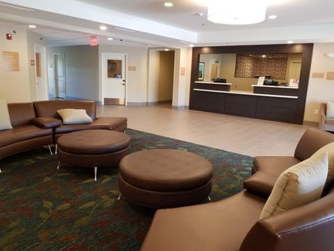 Candlewood Suites Davenport By IHG Hotel in Bettendorf