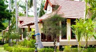 Sayang Beach Resort Resort in Sala Dan