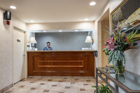 Atherton Park Inn and Suites Hotel in Atherton