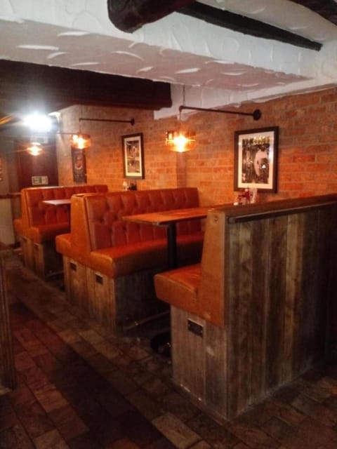 OYO The Old Victoria Hotel in Penrith