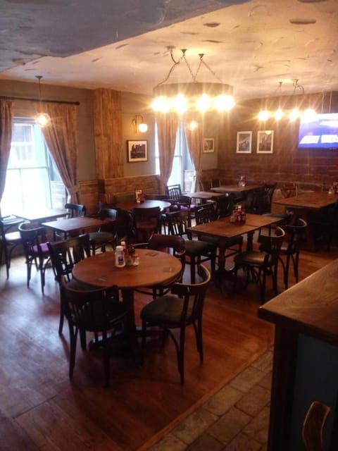 OYO The Old Victoria Hotel in Penrith