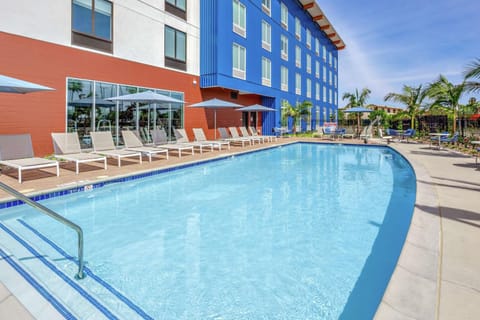 Hampton Inn & Suites San Diego Liberty Station Hotel in Point Loma