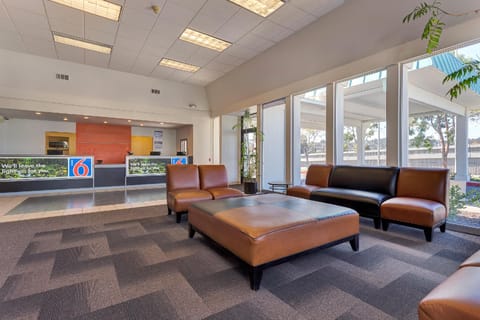 Motel 6 Belmont, CA - San Francisco - Redwood City Hotel in Redwood Shores