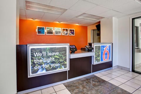 Motel 6 Sunnyvale, CA - North Hotel in Sunnyvale