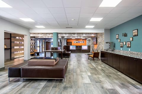 Shared lounge/TV area