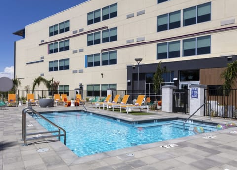 Aloft Glendale at Westgate Hotel in Glendale