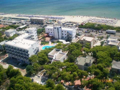 Ticho's Greenblu Hotel Hotel in Province of Taranto