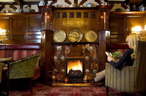 Shared lounge/TV area