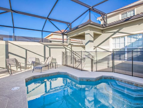 Paradise Palm Resort Orlando Resort in Bay Lake