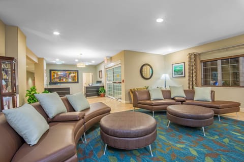 Candlewood Suites Jefferson City By IHG Hotel in Jefferson City