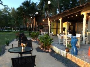 Micky Monkey Beach Hotel Phuket Mai Khao Thailand Apartment hotel in Mai Khao